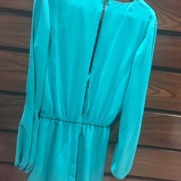 Dress/skort. Sexy! - Picture 5 of 5